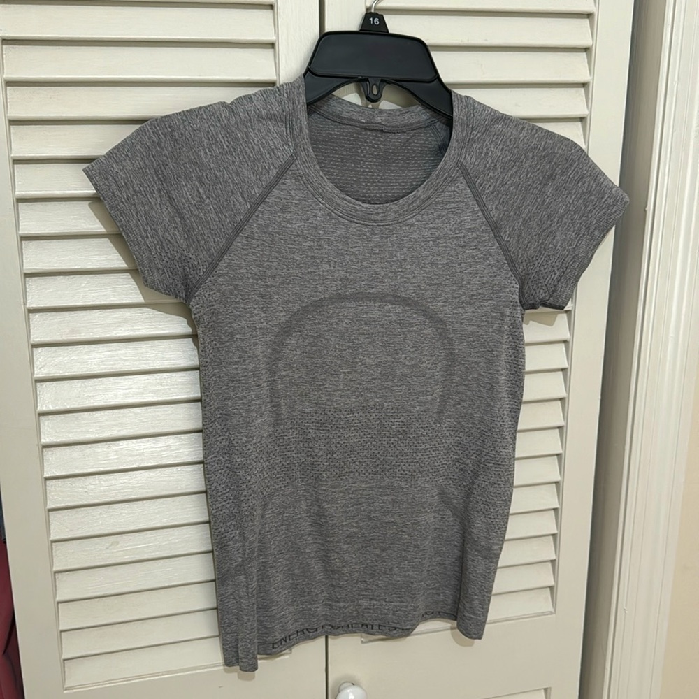 Lululemon swiftly tech short sleeve 2.0 race length